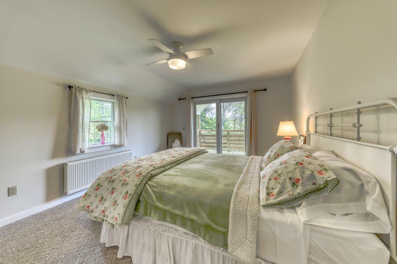 Hobby Hops Farmhouse Northport Bagian luar foto